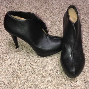 Audrey Brooke booties